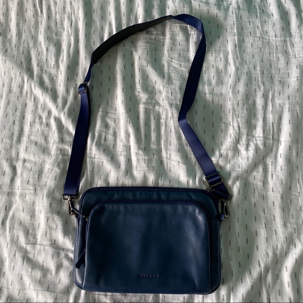 TUCANO Shoulder Bag